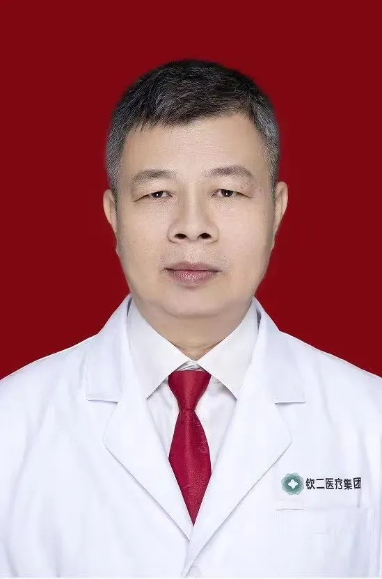 DƬ